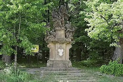 Chomýž : statue de sainte Anne.