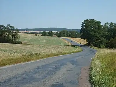 Route de Malesice à Chotíkov.