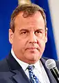 Chris Christie, gouverneur du New Jersey depuis 2010. Il se déclare candidat le 30 juin 2015 et quitte la course le 10 février 2016. Il appelle à voter pour Donald Trump le 26 février suivant.