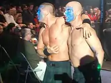 Description de l'image Christopher Daniels & Frankie Kazarian Mocking The Scottish People At Braehead.jpg.