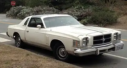 1979 Chrysler Cordoba avec le kit d'option "300"