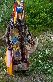 Chuonnasuan, le dernier chaman du peuple Oroqen (en 1994).