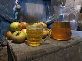 Cidre normand et pommes à cidre.