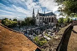 Cimetièrechapelle de la Vierge