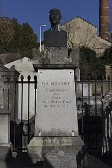 Claude-Antoine Bouchet, bronze, Lyon, cimetière de Loyasse.