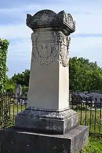 Sépulture de Pierre Casati, Lyon, cimetière de Loyasse.