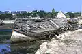 L'arrière-port du Guilvinec-Léchiagat : vieille carcasse dans le cimetière des bateaux.