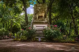 Monument funéraire de Barry le sauveteur (épagneul des Alpes).