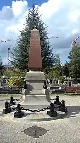 Monument aux Victimes du devoir.