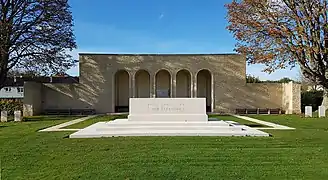 Bâtiment du fond