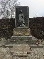 Le Devoir (monument aux morts)