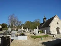 Le cimetière, attenant à l'église.