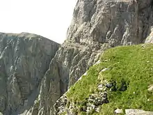 Vire du cirque de Barrosa dans la falaise sud