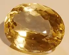 Citrine naturelle taillée.