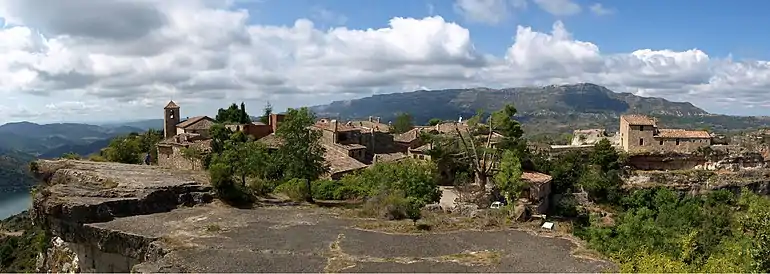 Vue panoramique du village de Siurana