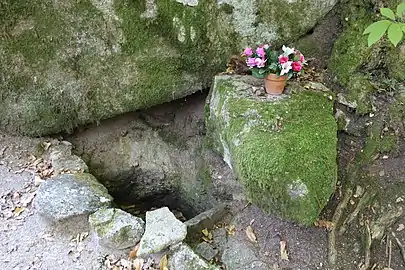 La fontaine Sainte-Magdeleine