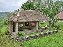 Le lavoir-abreuvoir de Nahin