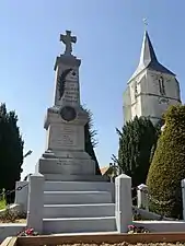 Le monument aux morts.