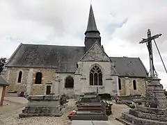 L'église Saint-Benoît.