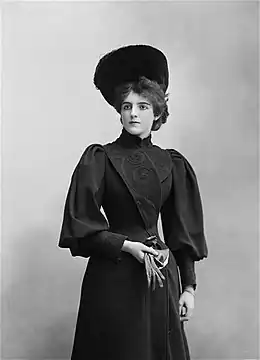 Clara Ward a servi d'inspiration à Proust. Photo de Nadar (1898).