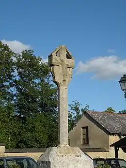 La croix de cimetière.