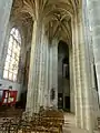 Chapelle et collatéral sud, vue vers l'ouest.