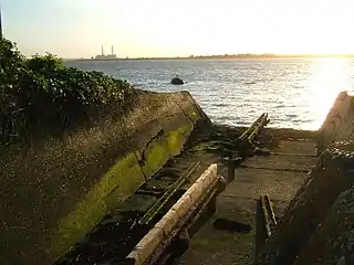 Rampe de lancement de torpille de défense côtière de la ville de Londres