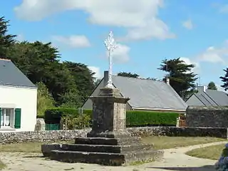 Croix en fonte de 1850.