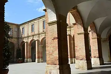 Cloître couvent des Jacobins Saint-Sever.