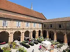 Cloître du couvent des Jacobins de Saint-Sever