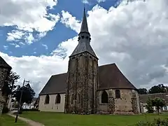 Clocher, chevet et mur sud.