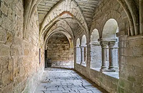 Le cloître.