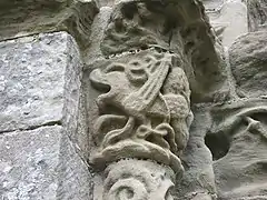 Colonne de l'arc du chœur de Shobdon