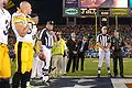 Les Steelers au tirage à pile ou face avec le général David H. Petraeus et l'arbitre Terry McAulay.