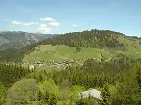 Vue du mont Reguet depuis les pentes du Lachat au sud-ouest.