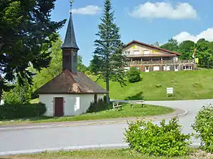 Col du Brabant - La chapelle et le restaurant