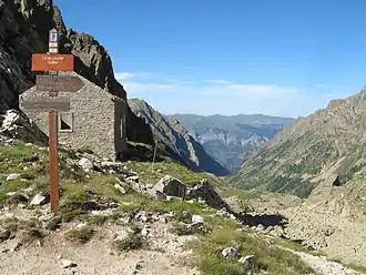 Col du Lausfer (2 430 m), à la frontière franco-italienne.