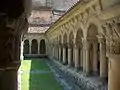 Cloître de la Colegiata de Santillana del Mar (es) (Espagne).