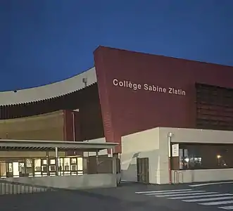 Le collège Sabine-Zlatin à Belley.
