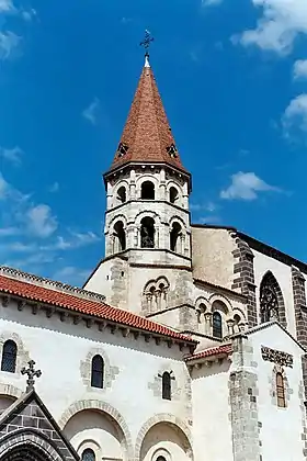 Collégiale Saint-Victor et Sainte-Couronne d'Ennezat