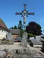 Croix de cimetière à Collandres.