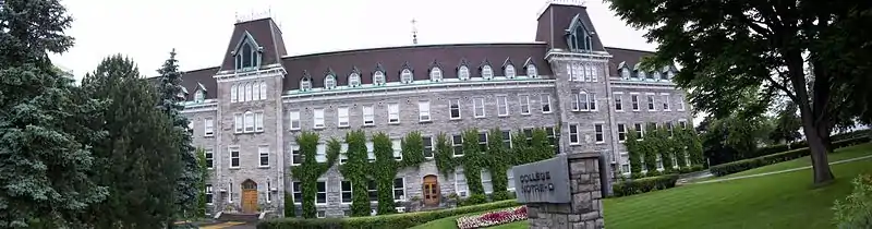 Vue panoramique du Collège Notre-Dame