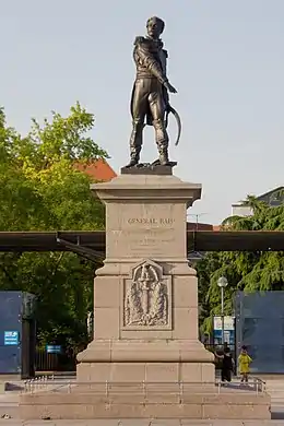 Statue du monument au général Rapp