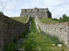 Exemple d'une caponnière non située en fond de fossé à Colmars entre le fort de France et l’enceinte de la ville.
