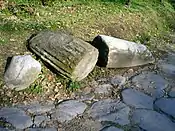 Éléments de colonne, le long la Via sacra.