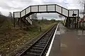 Au vu de la largeur de la passerelle, la station de Colwall (Grande-Bretagne) était, peut-être, située sur une ligne à double voie ou un évitement.