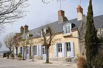 L'hôtel de la marine.