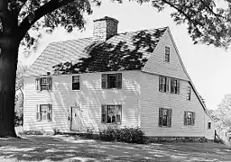 Comfort Starr House (en), construite vers 1645 à Guilford (Connecticut).