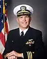 Le Commander Christopher Remshak de la United States Navy.