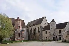 Commanderie de Coulommiers : logis du commandeur, chapelle, maison du chapitre.
